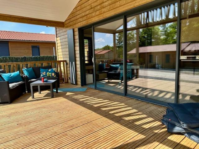 Le Chalet De La Presquile Giffaumont-Champaubert Ngoại thất bức ảnh